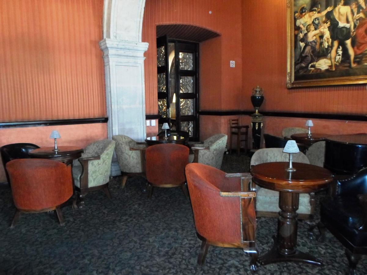 Virrey De Mendoza Hotel Морелия Екстериор снимка
